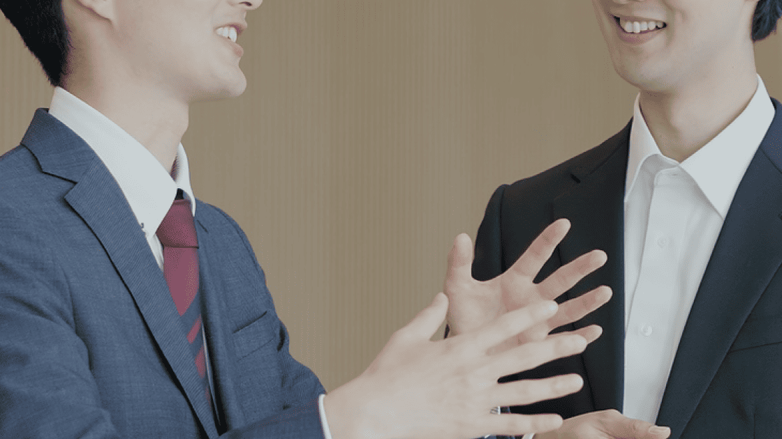 現場の運用課題に合わせてセキュリティ機器の仕様を最適化する、高度な技術チューニングの商談風景